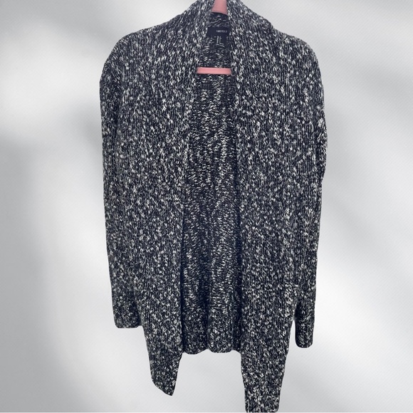 Forever 21 Sweaters - Forever 21 Women’s Black & White Tight Knit Long Sleeve Cardigan Sweater